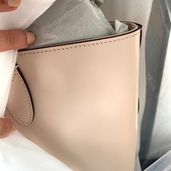 NWT Kate Spade leather zip tote warm beige - Picture 7 of 8